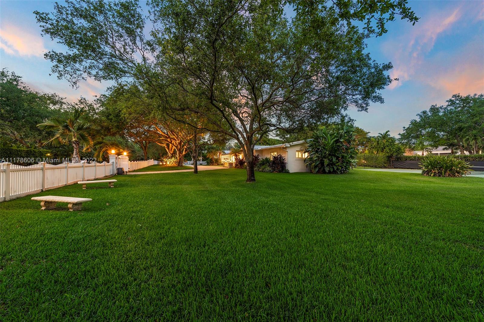 HI-VIEW ACRES - Residential