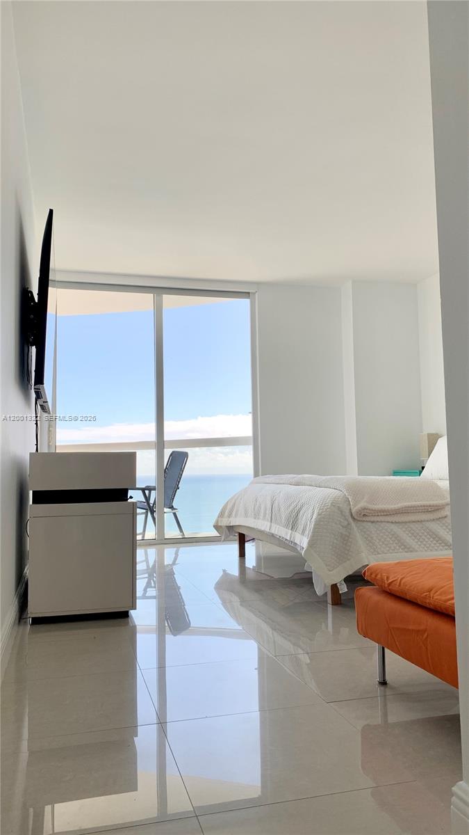 AKOYA CONDO - Residential Lease