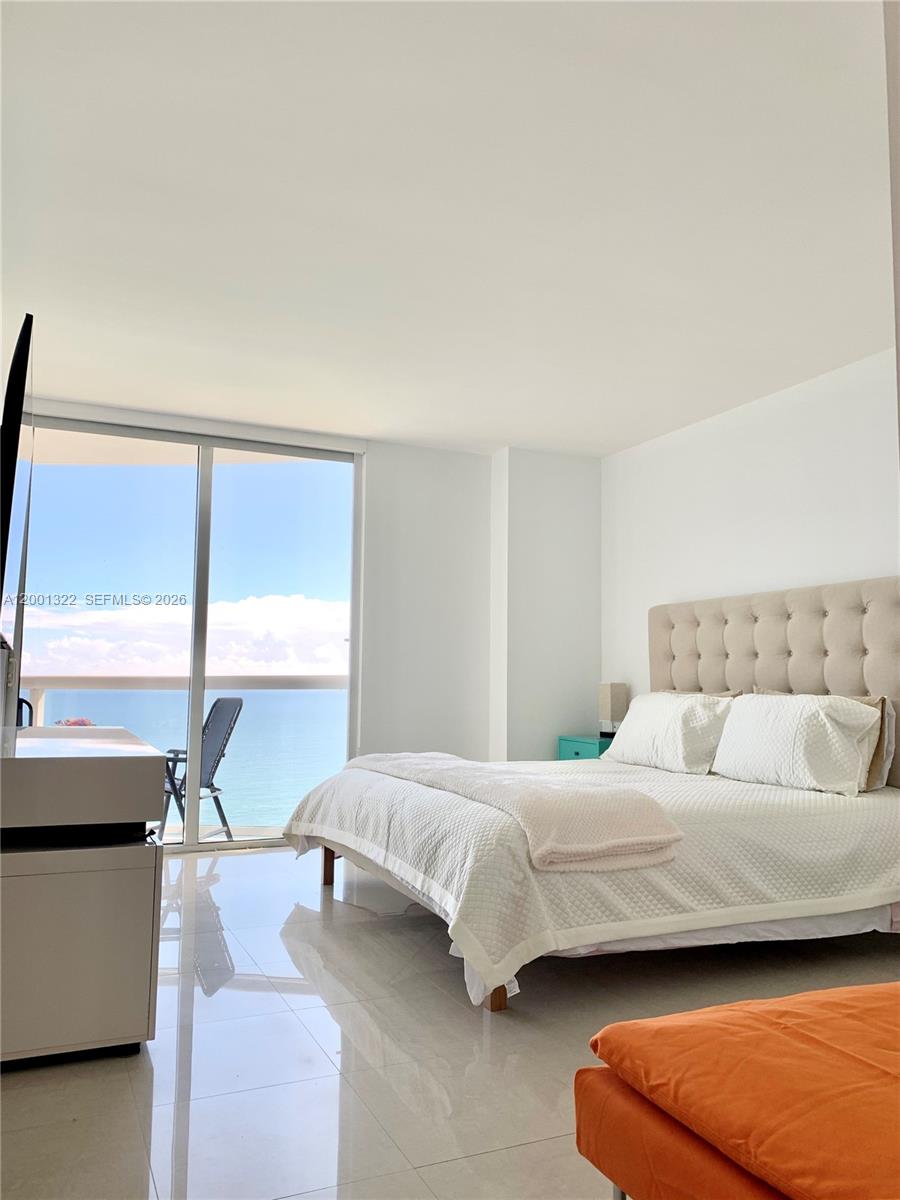 AKOYA CONDO - Residential Lease