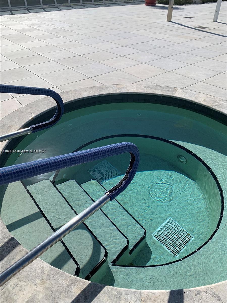 AVENTURA ELDORADO CONDO - Residential