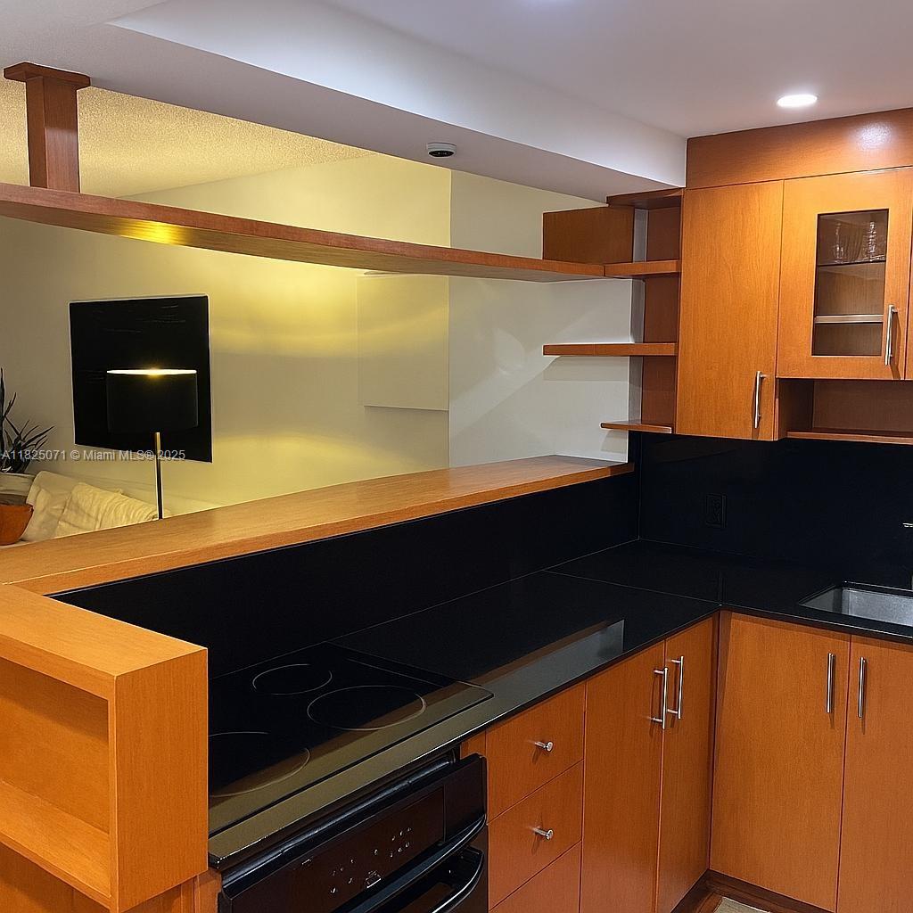 AVENTURA ELDORADO CONDO - Residential