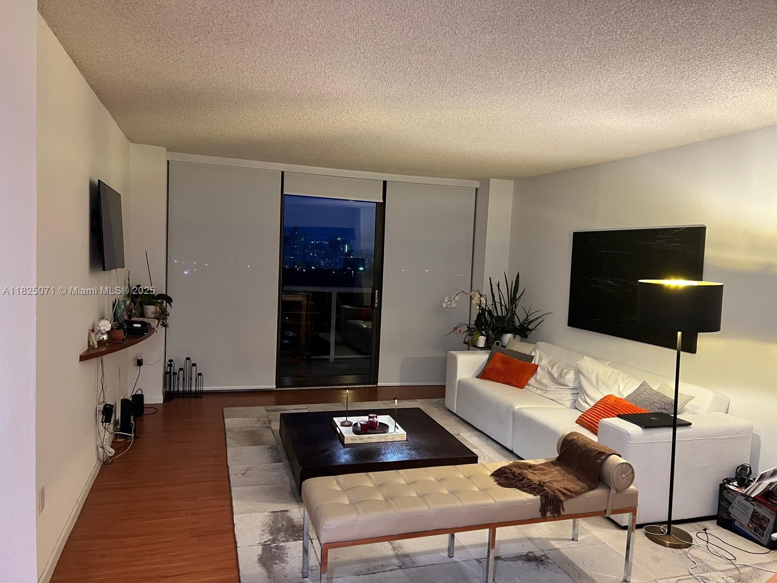 AVENTURA ELDORADO CONDO - Residential