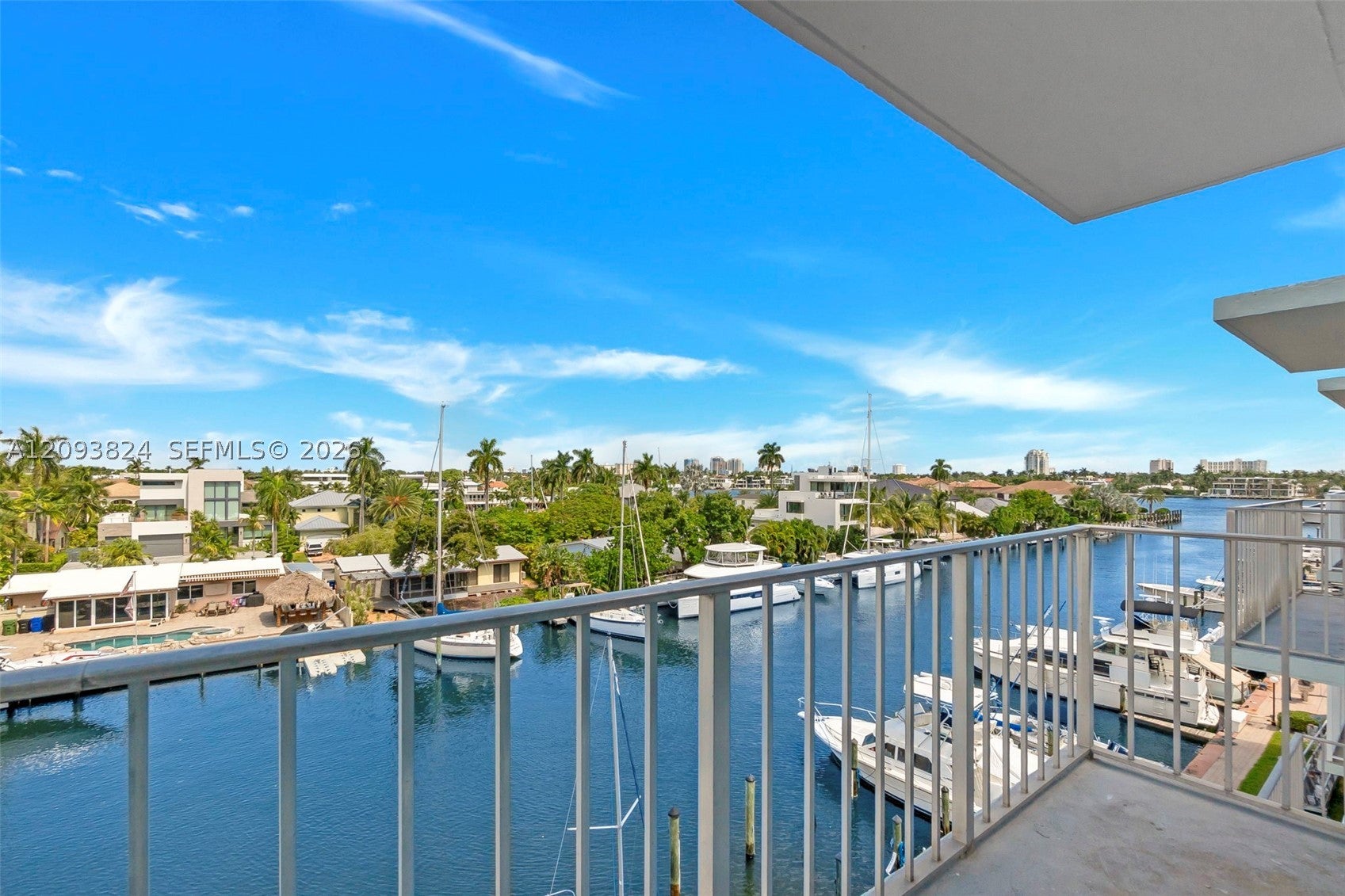 1777 SE 15th St 504, Fort Lauderdale, FL, 33316/$270,000 4 1777 SE 15th St 504