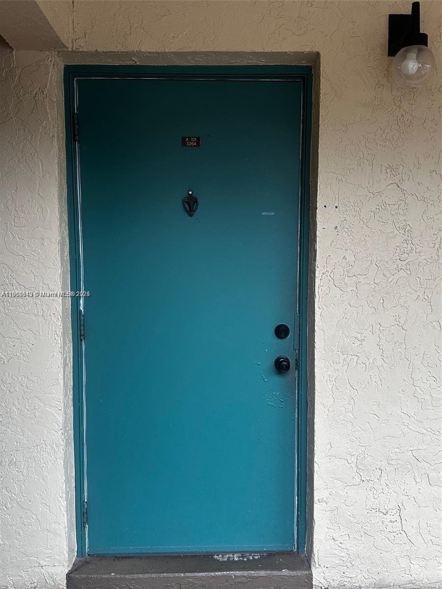 COUNTRY GARDENS CONDO - Residential Lease