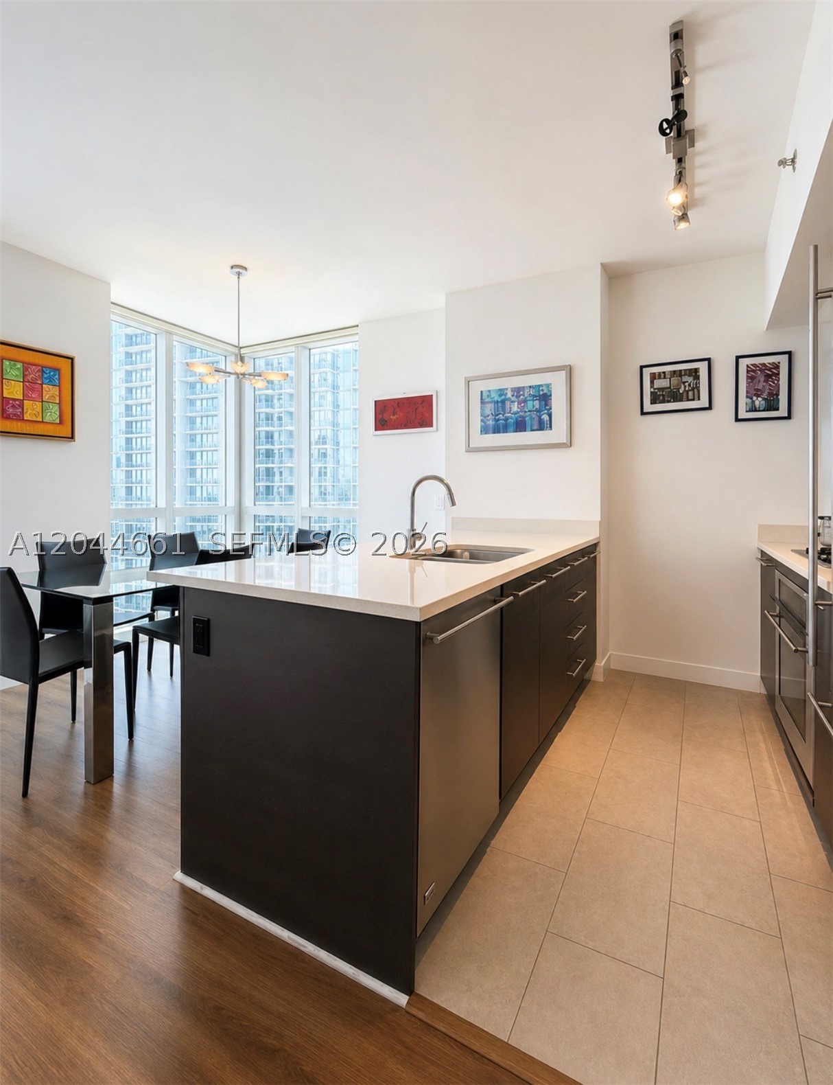 55 SE 6th St 2802