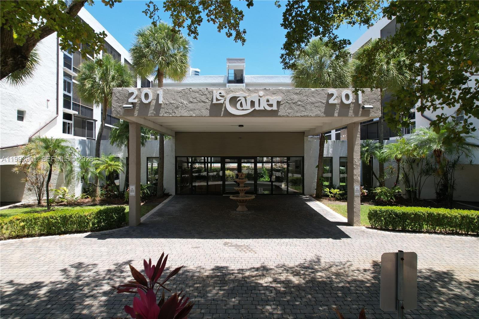 LE CARTIER CONDO - Residential Lease