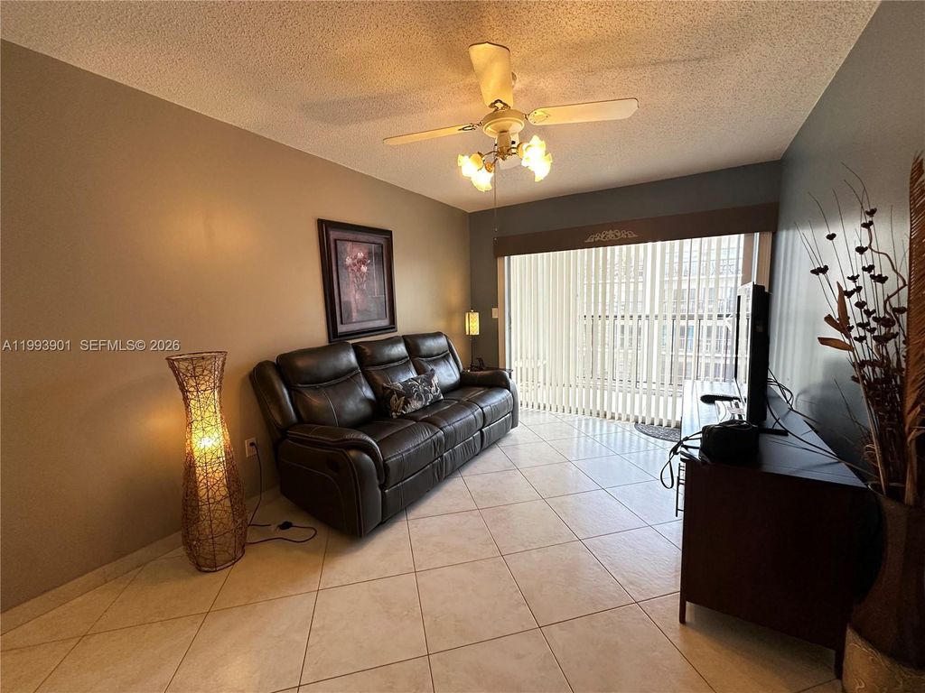 Photo of 201 178th Dr #415, Sunny Isles Beach, FL 33160 (MLS # A11993901)