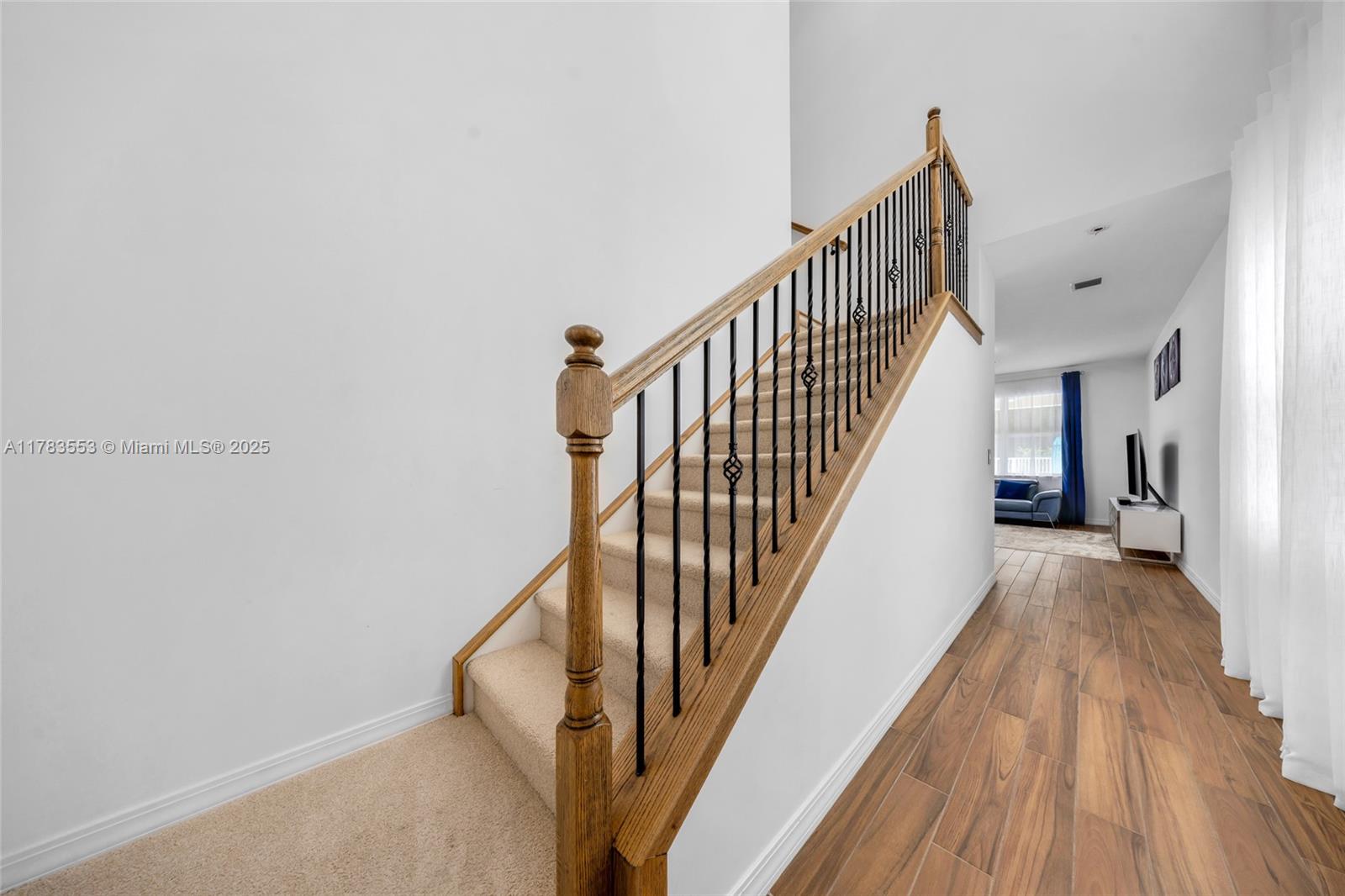 HILLCREST COUNTRY CLUB SO - Residential