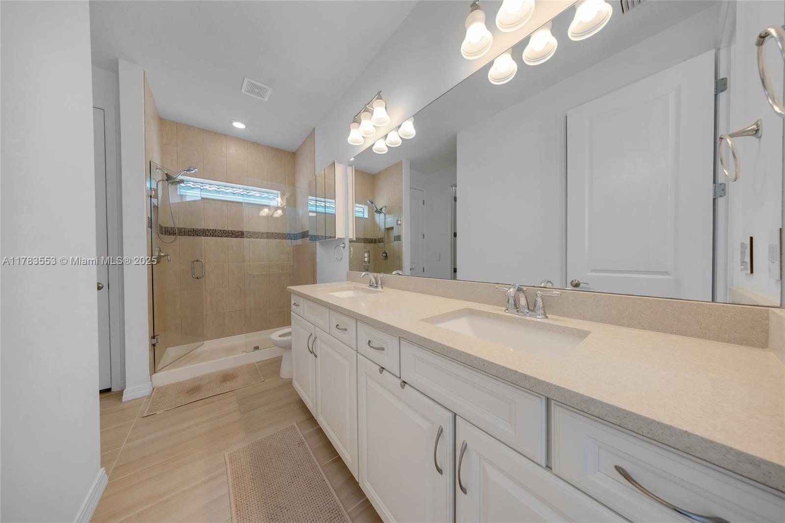HILLCREST COUNTRY CLUB SO - Residential