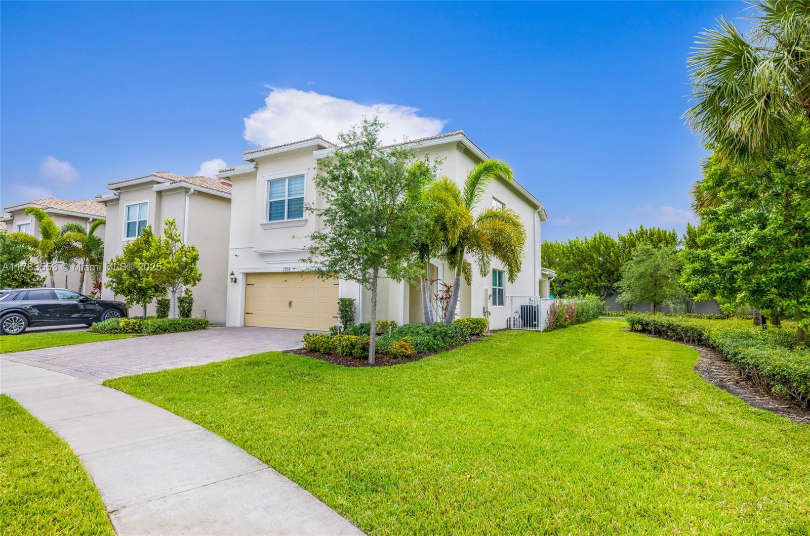HILLCREST COUNTRY CLUB SO - Residential