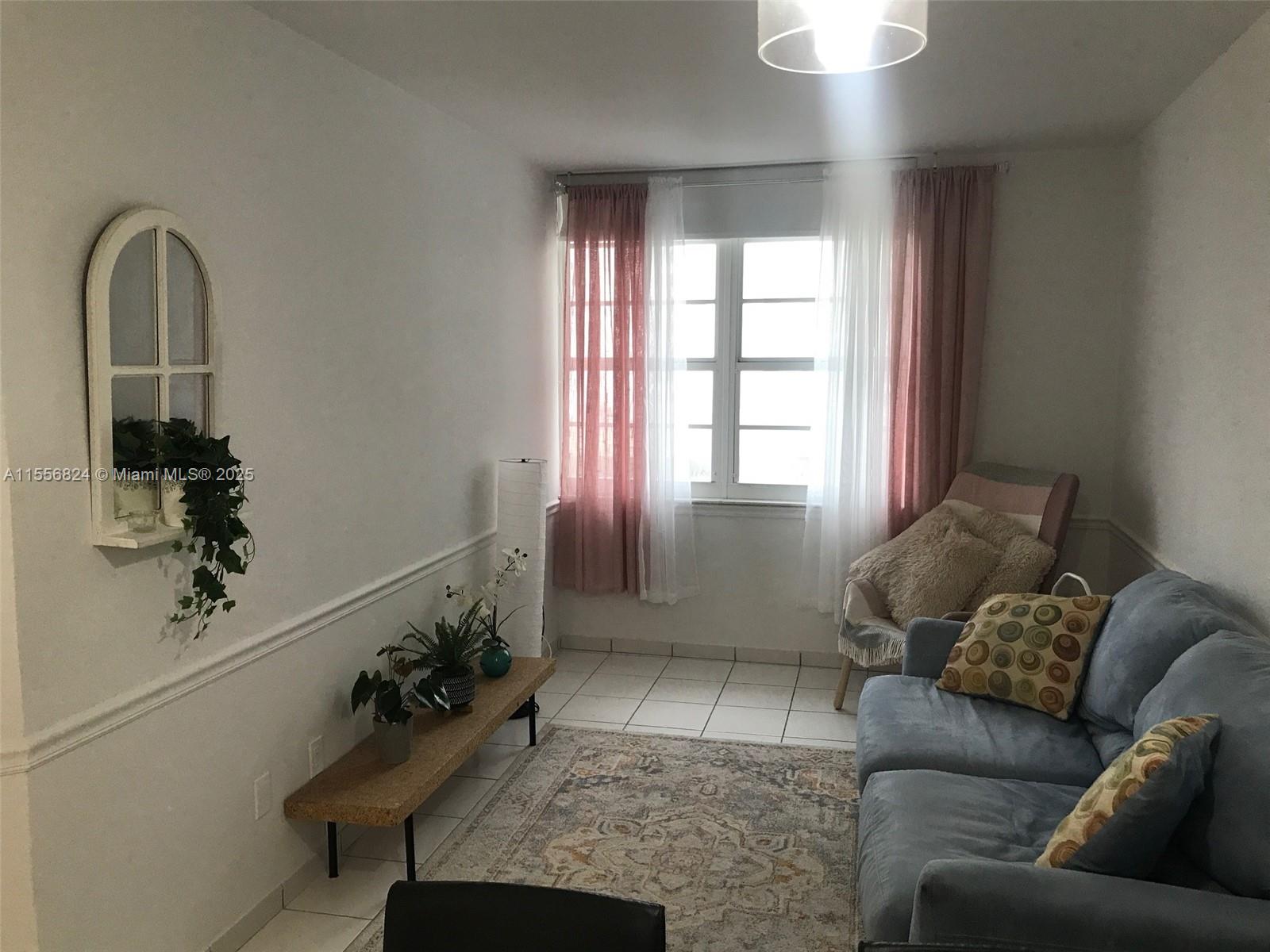 THE DECOPLAGE CONDO - Residential Lease