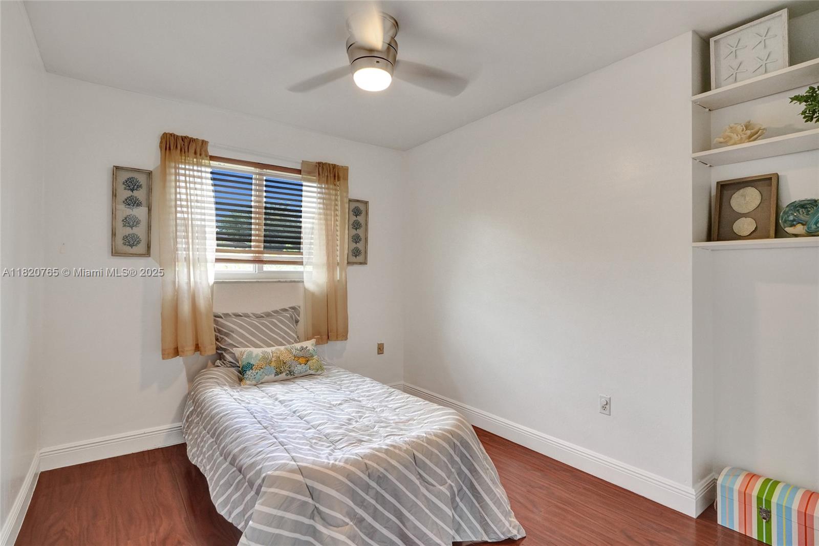 HALLMARK HGTS ESTS 7TH AD - Residential Lease