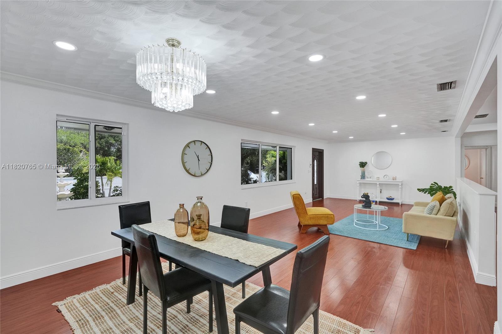 HALLMARK HGTS ESTS 7TH AD - Residential Lease