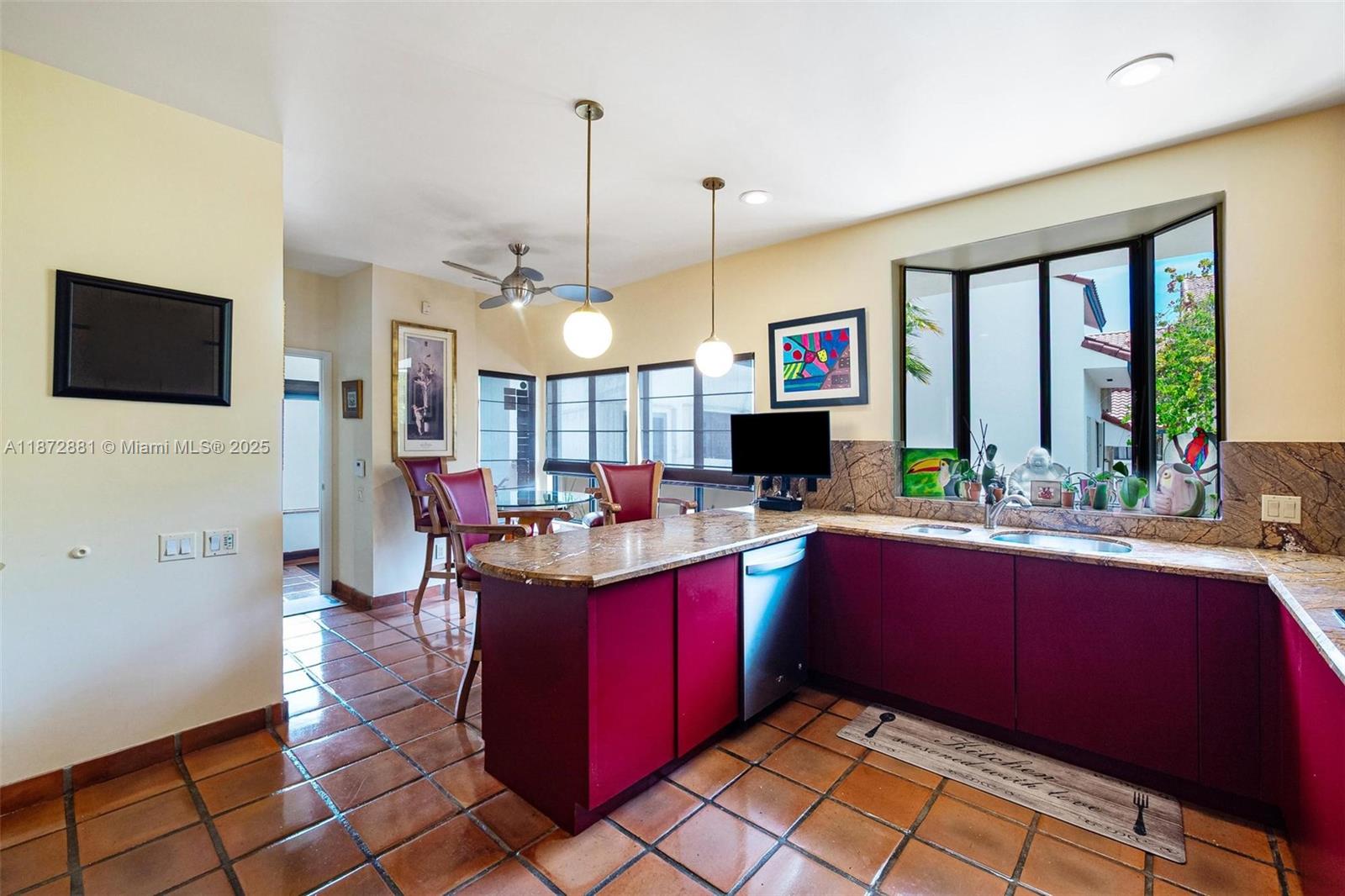 L HERMITAGE - Residential