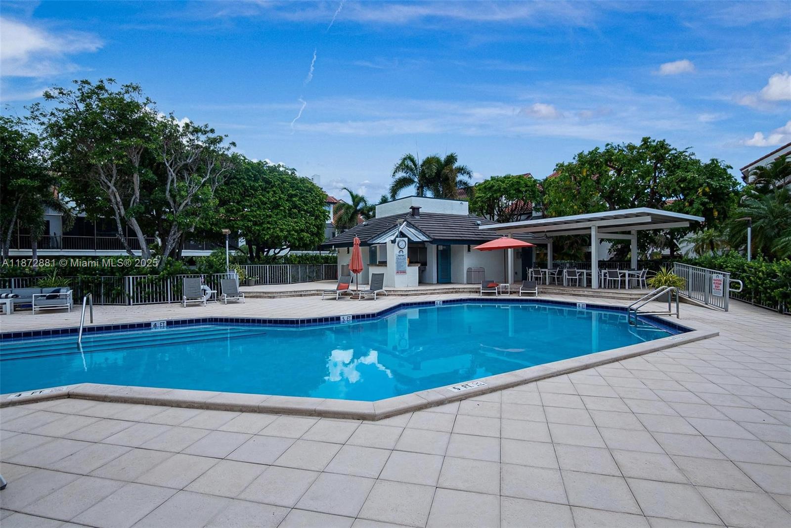 L HERMITAGE - Residential