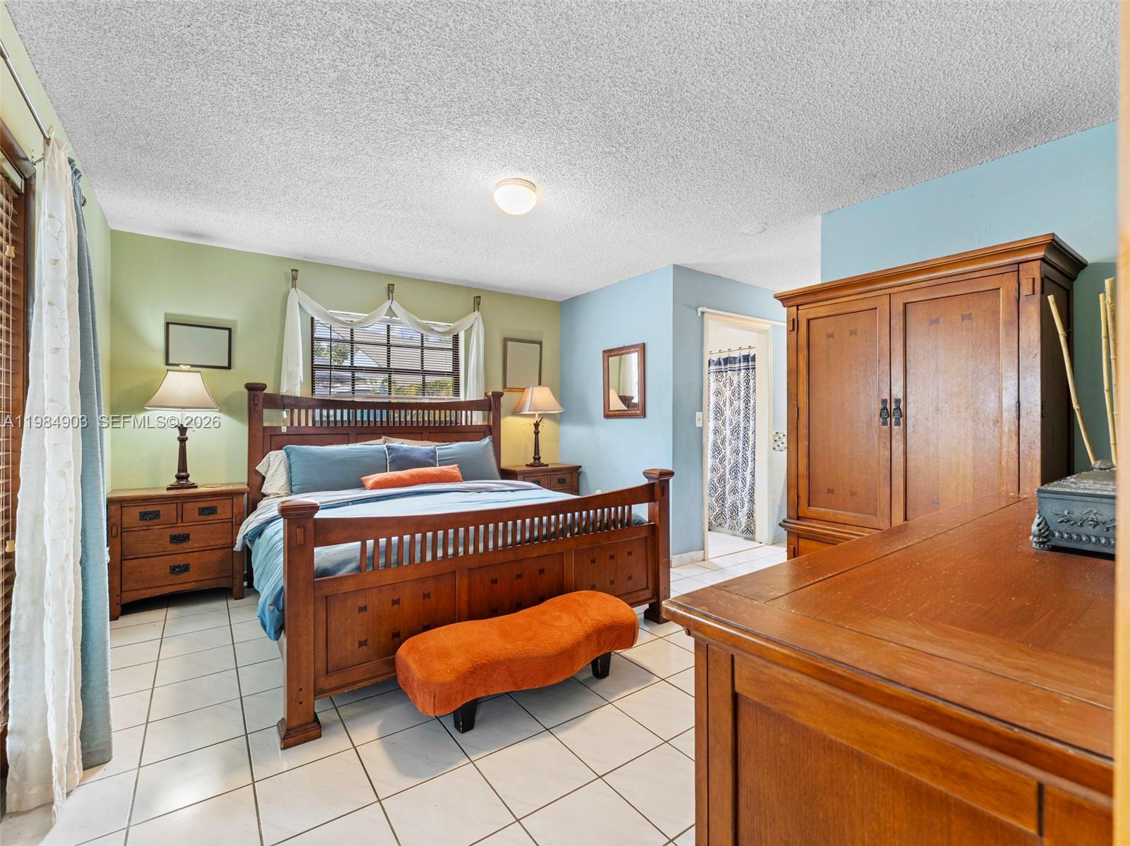 WEST MIAMI PART 2 - Residential