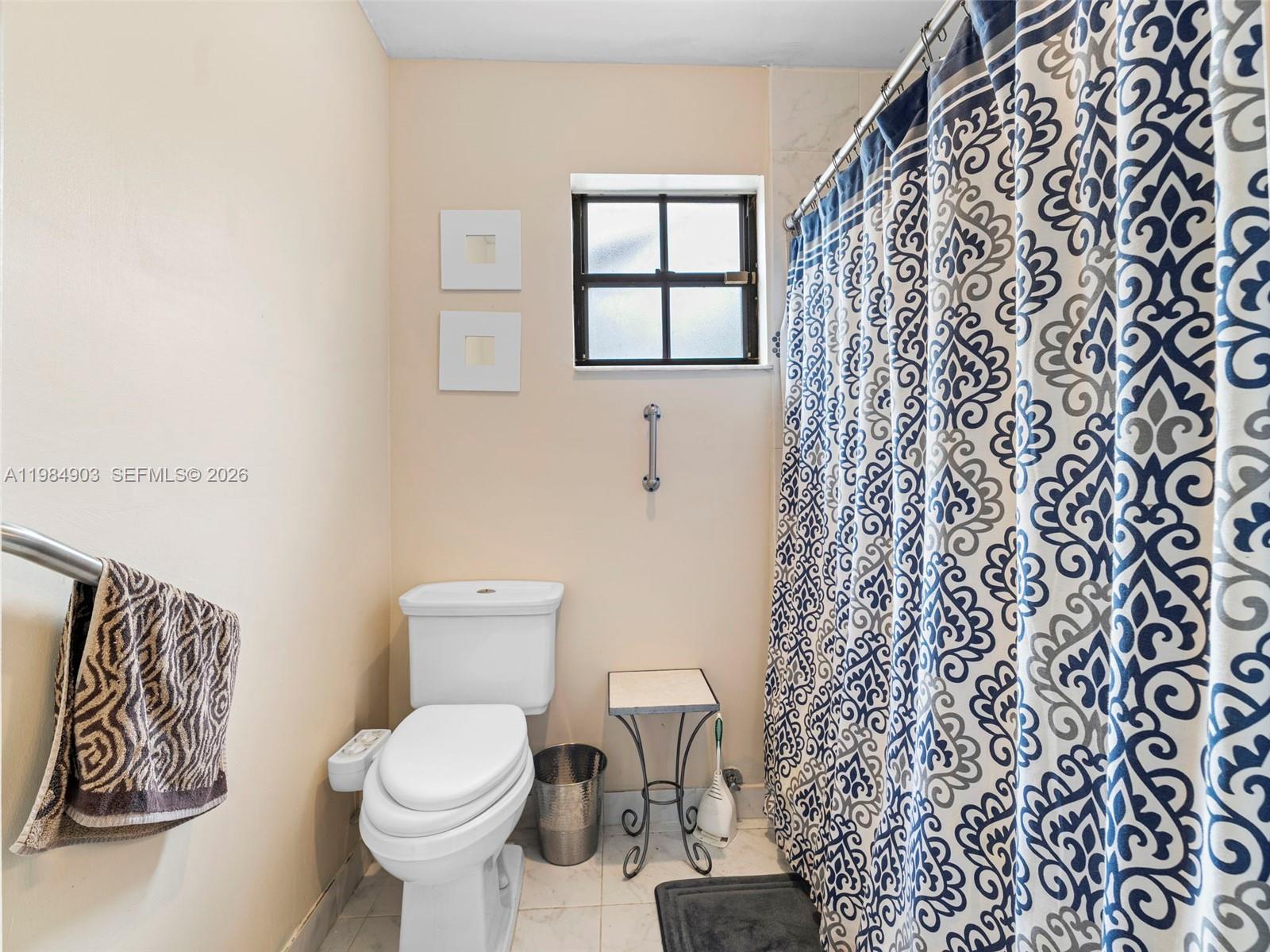 WEST MIAMI PART 2 - Residential