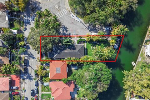 7715 NE 5th Ave Miami FL 33138