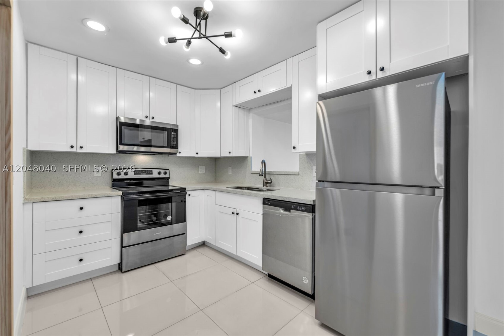 104 SW 7th St