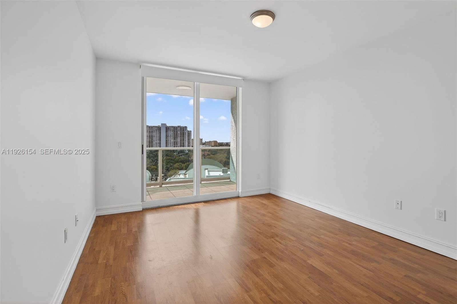 THE PENINSULA II CONDO - Residential Lease