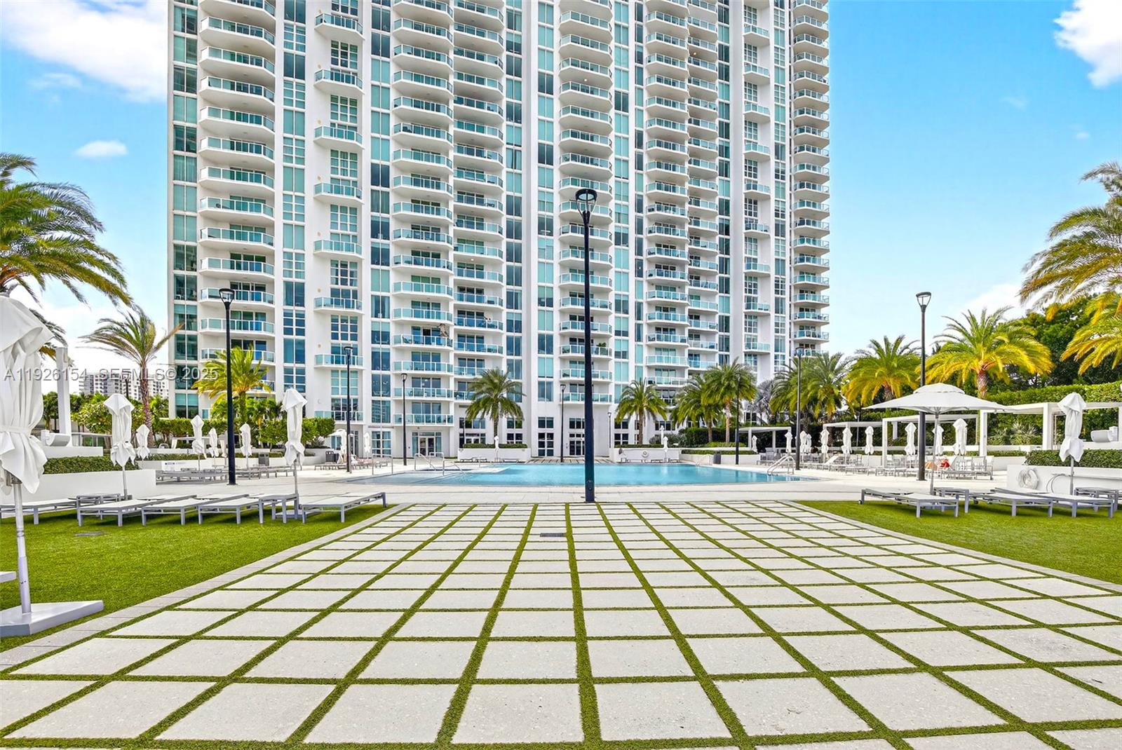 THE PENINSULA II CONDO - Residential Lease