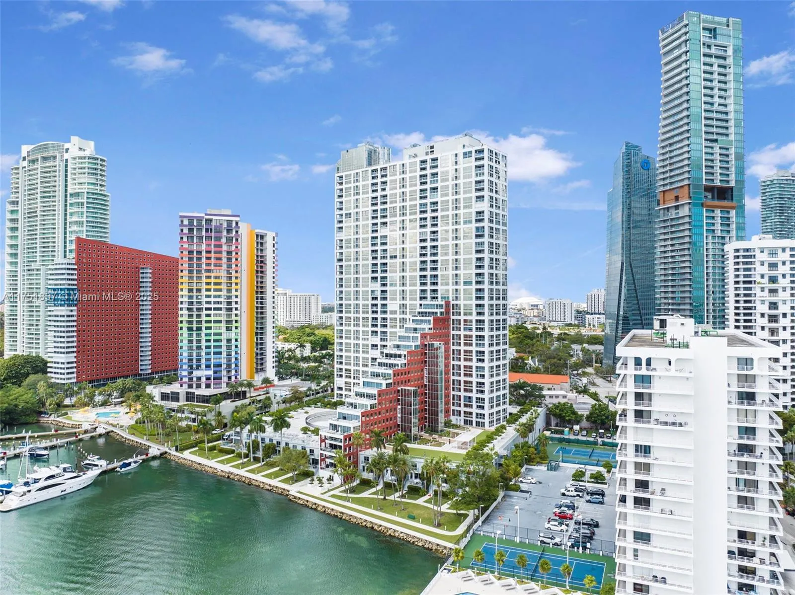 Miami, Florida 33129, United States, 2 Bedrooms Bedrooms, ,3 BathroomsBathrooms,Residential,Pending,77718