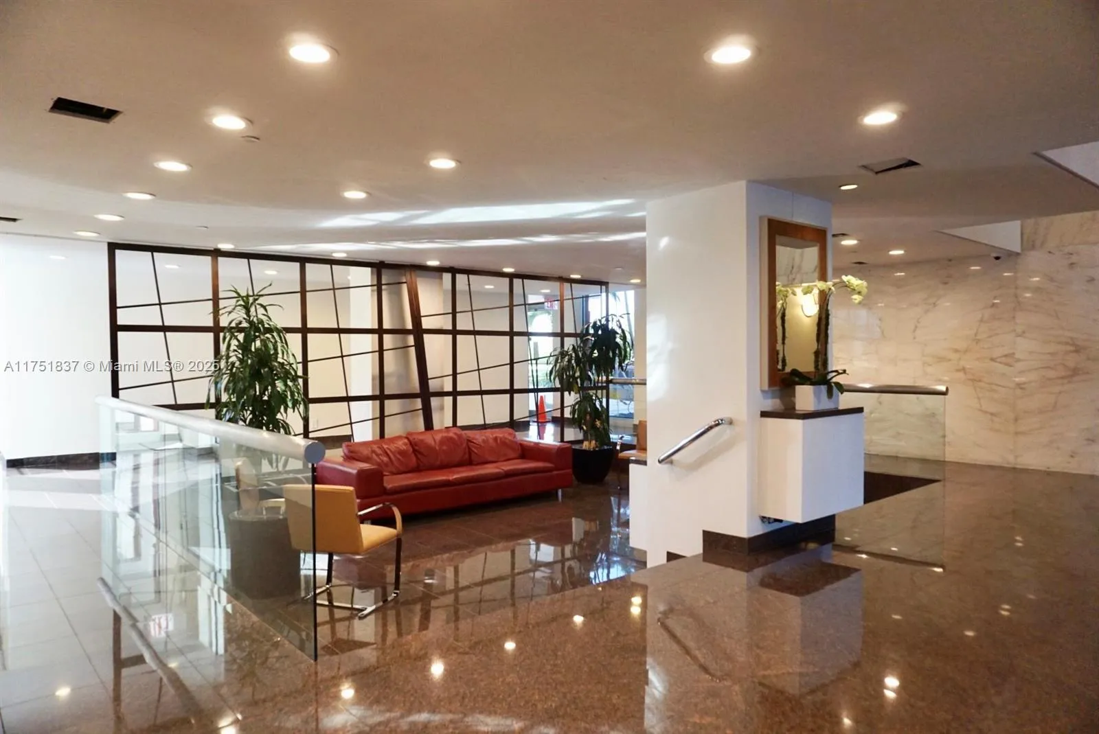 Miami, Florida 33129, United States, 2 Bedrooms Bedrooms, ,3 BathroomsBathrooms,Residential,Pending,77718