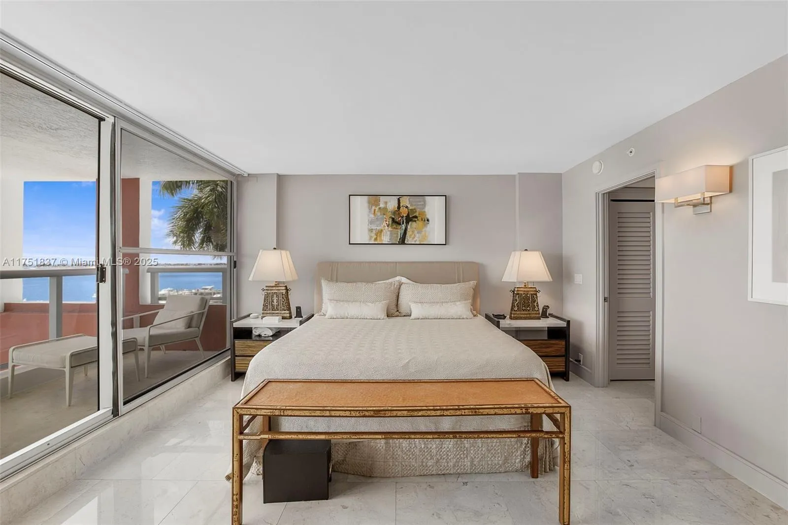 Miami, Florida 33129, United States, 2 Bedrooms Bedrooms, ,3 BathroomsBathrooms,Residential,Pending,77718