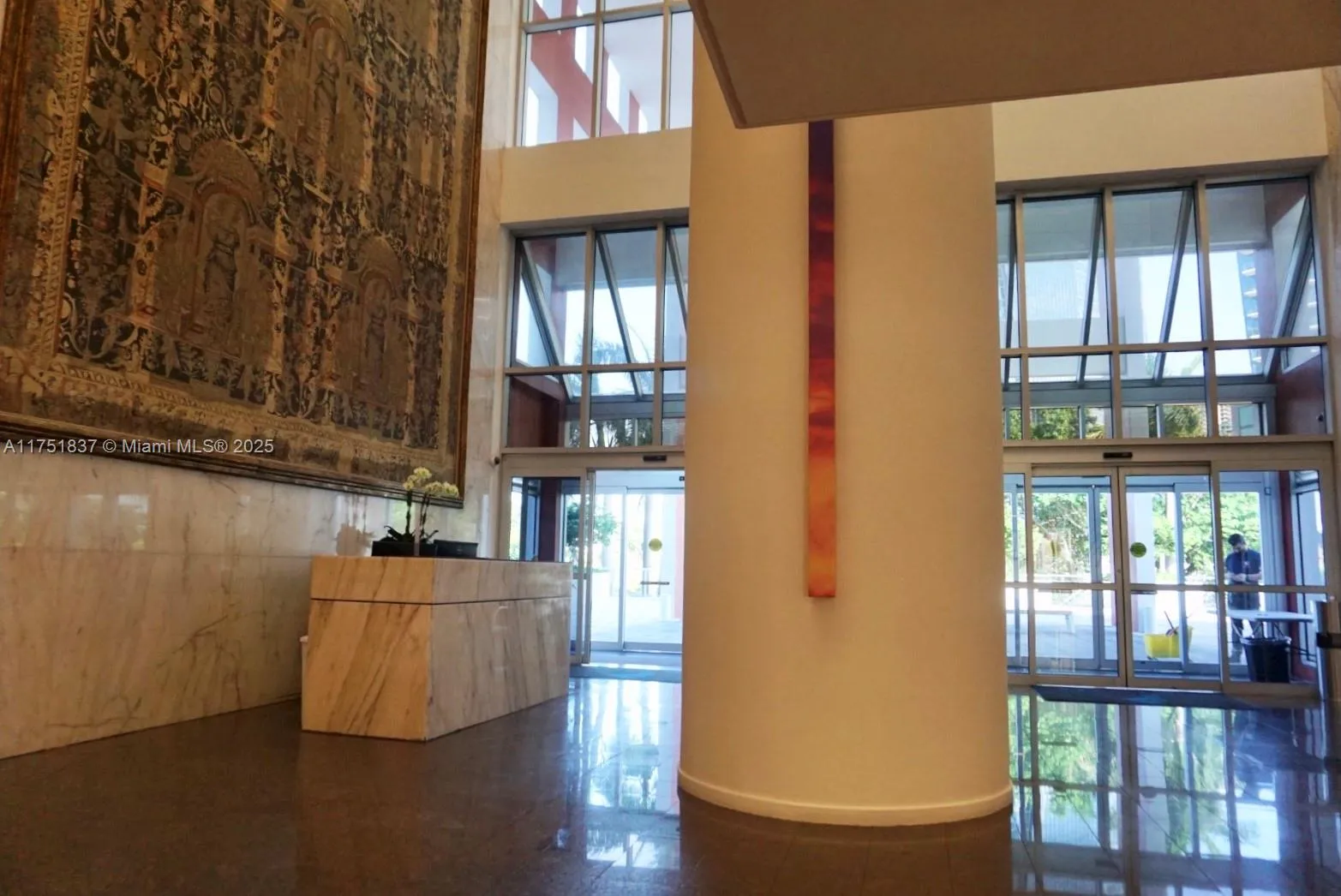 Miami, Florida 33129, United States, 2 Bedrooms Bedrooms, ,3 BathroomsBathrooms,Residential,Pending,77718