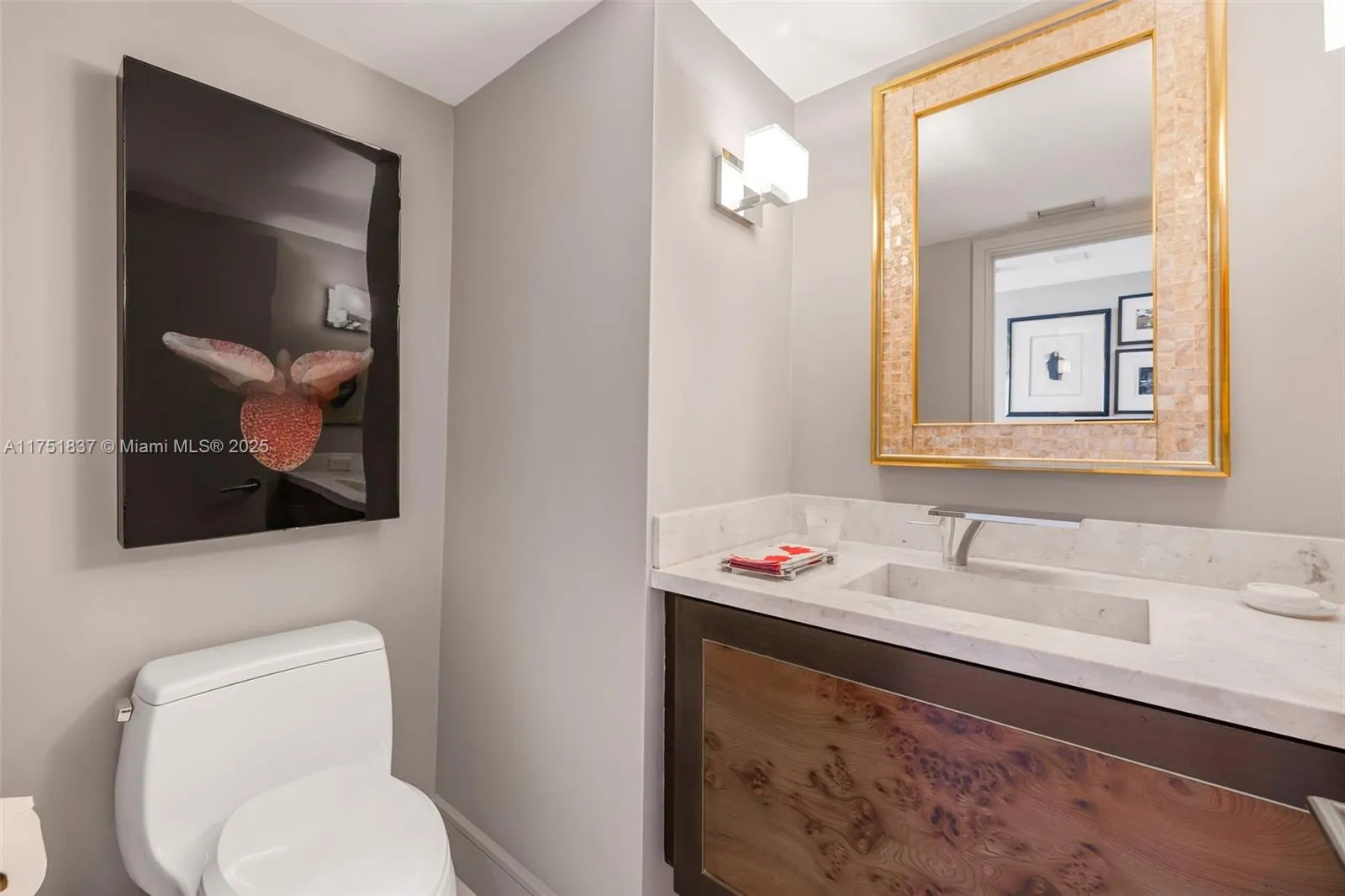 Miami, Florida 33129, United States, 2 Bedrooms Bedrooms, ,3 BathroomsBathrooms,Residential,Pending,77718