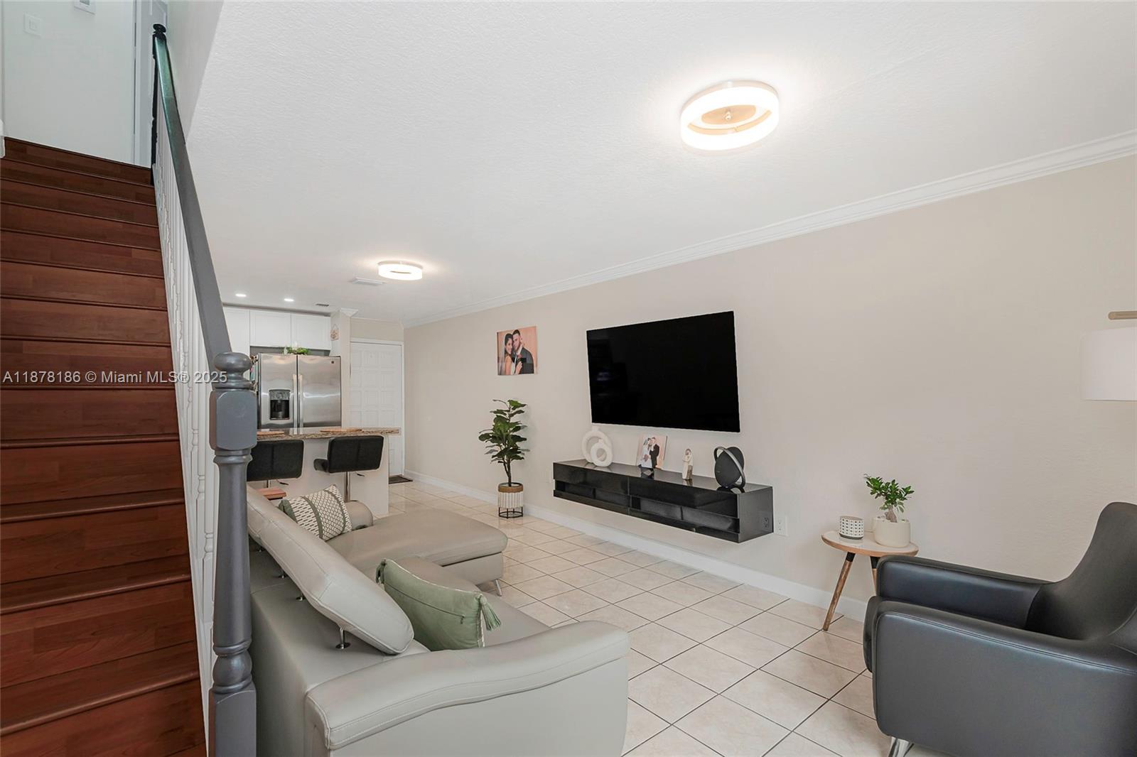 INTERNATIONAL PRINCESS - Residential