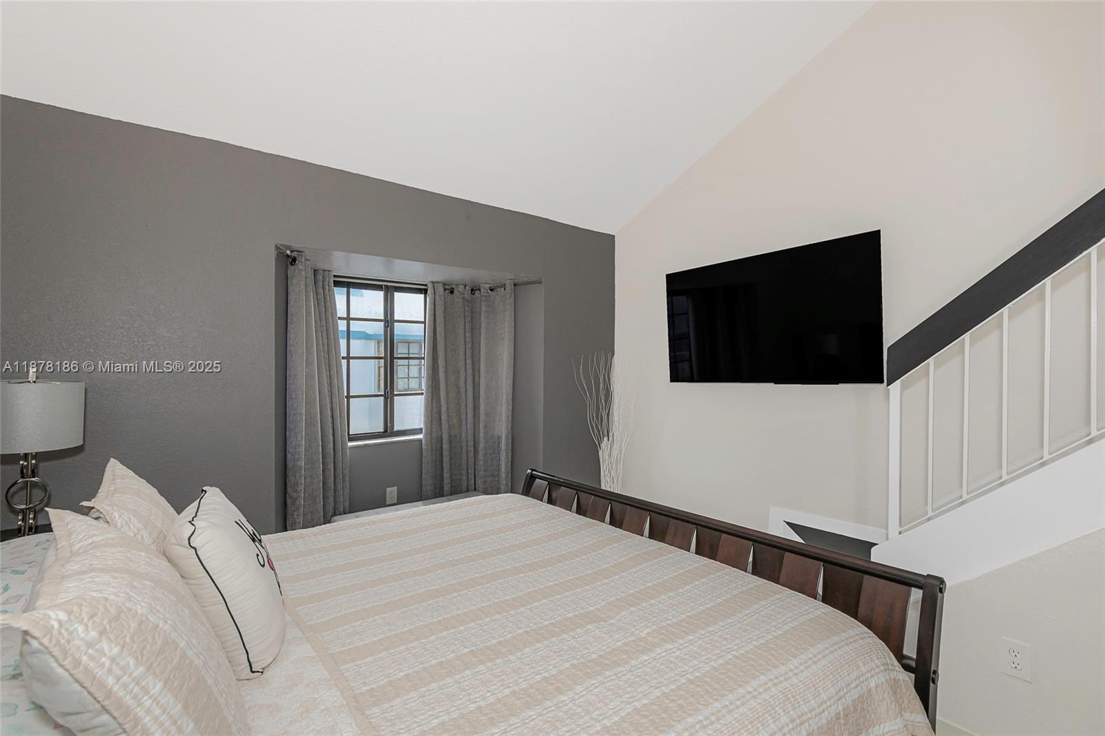 INTERNATIONAL PRINCESS - Residential