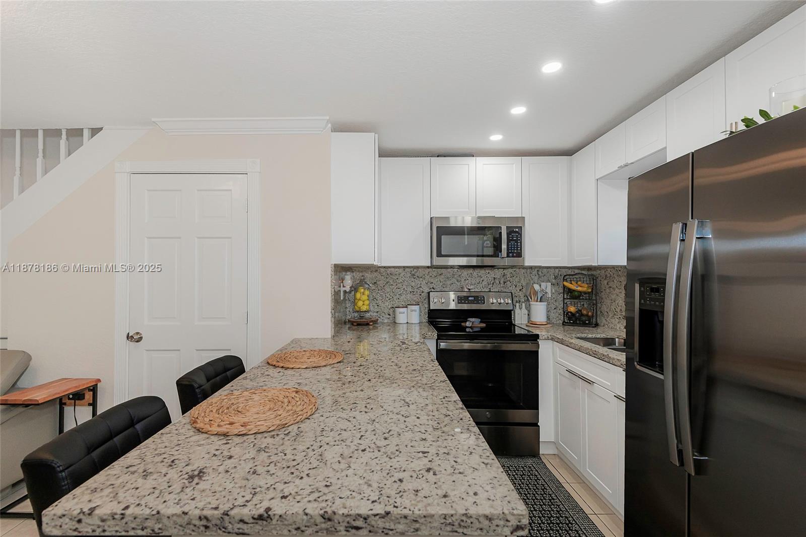 INTERNATIONAL PRINCESS - Residential