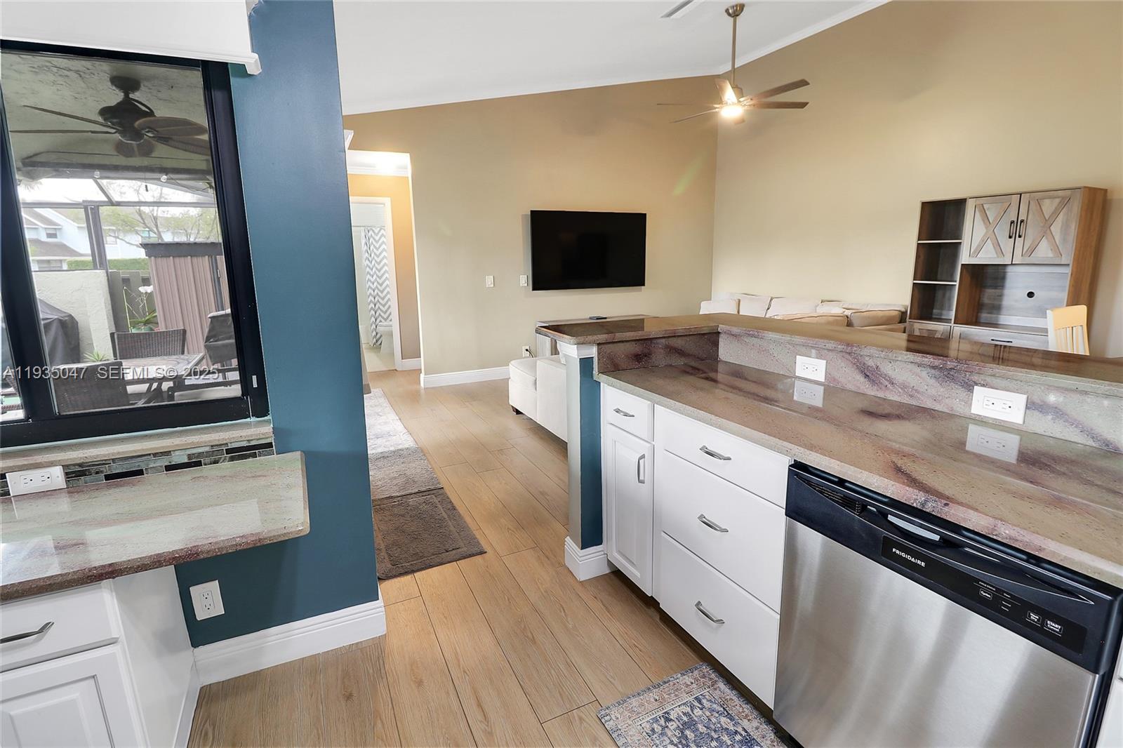 NORTHPOINTE I - Residential