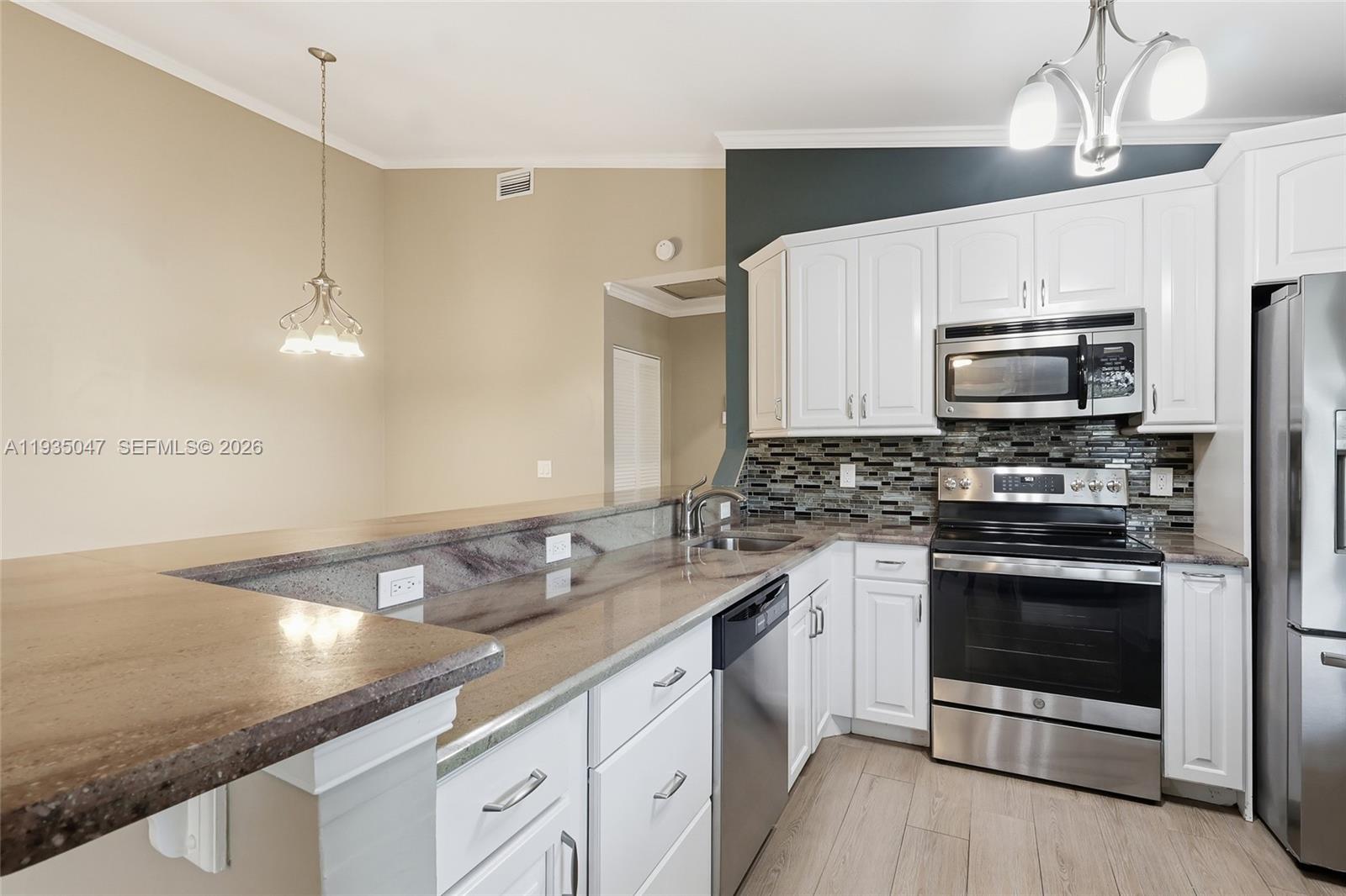 NORTHPOINTE I - Residential