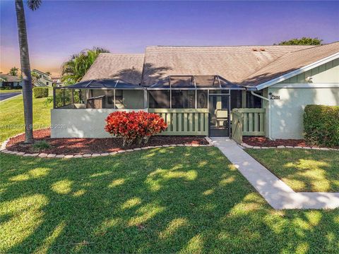 Photo of 5694 Northpointe Ln, Boynton Beach, FL 33437 (MLS # A11935047)