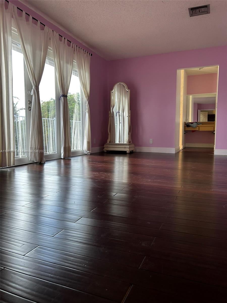 PINE LAKE - Residential Lease