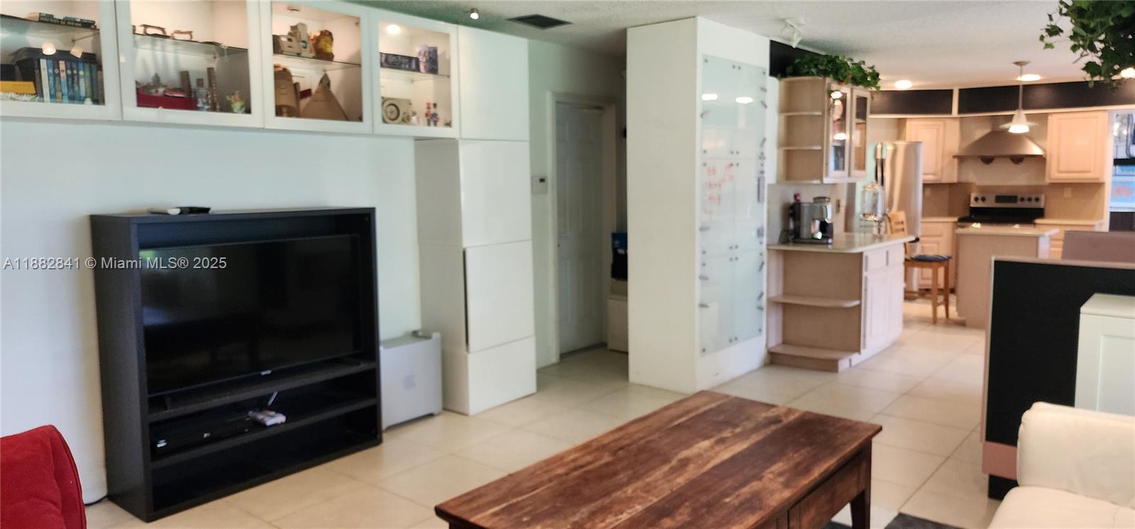 PINE LAKE - Residential Lease