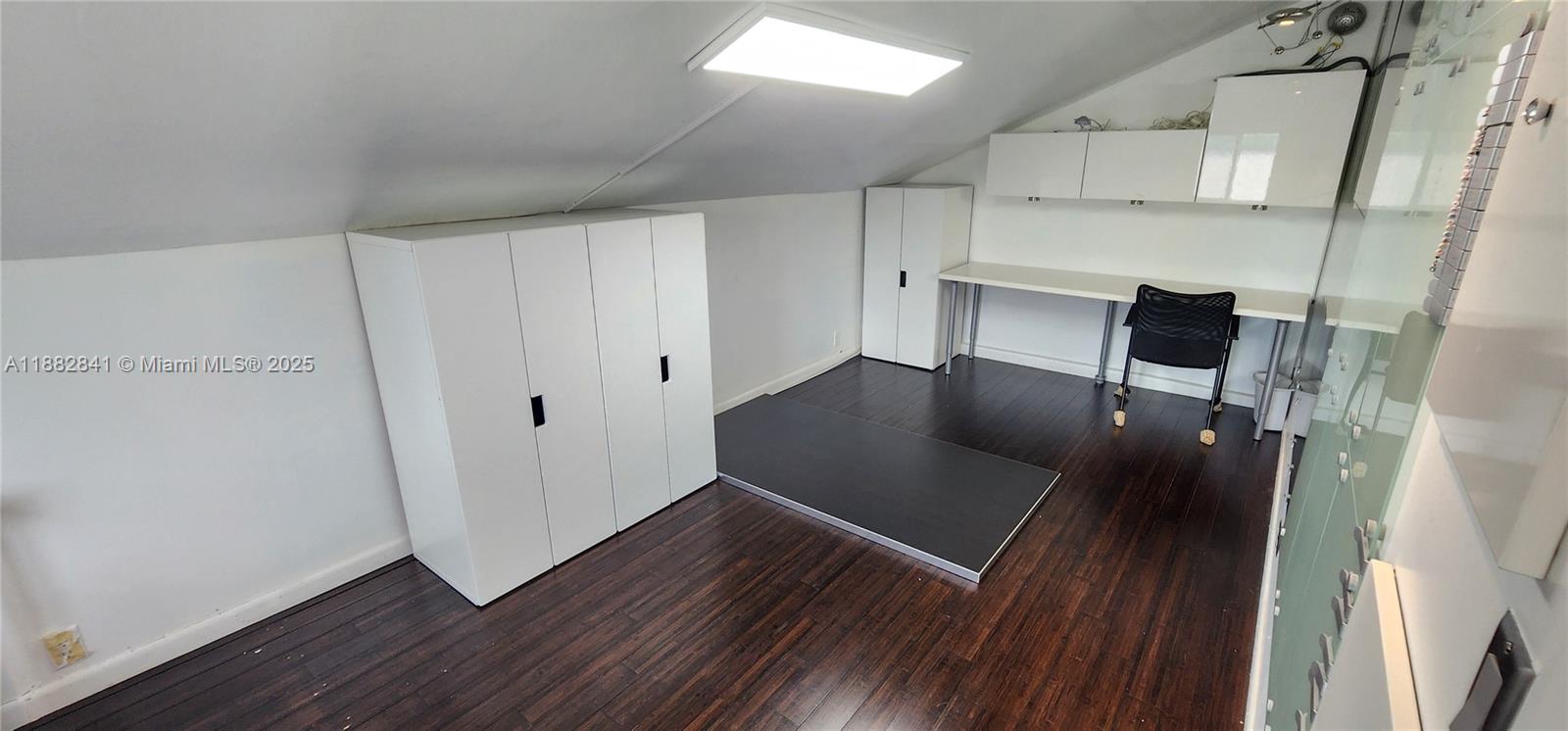 PINE LAKE - Residential Lease