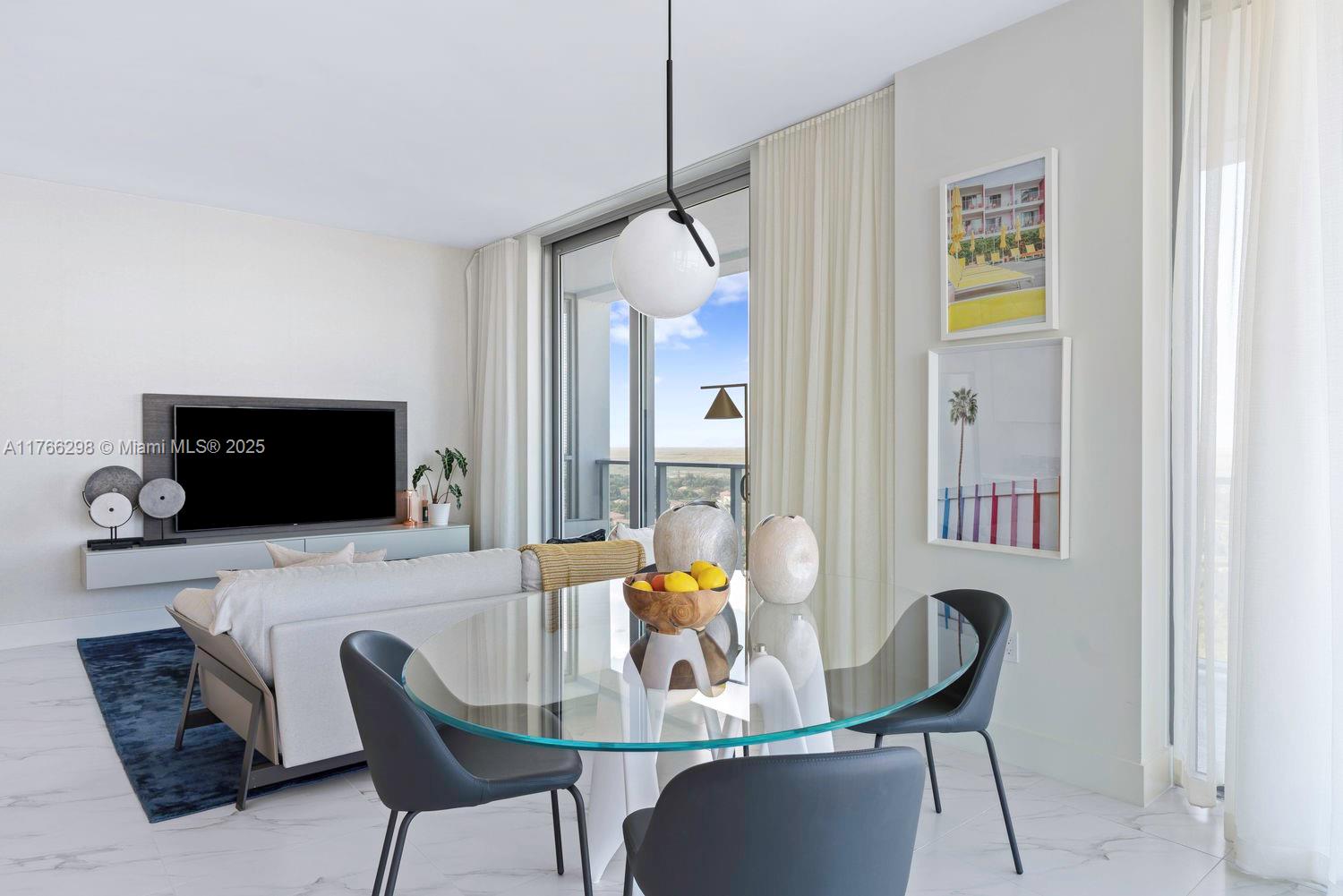 METROPICA NORTH TOWER ONE - Residential