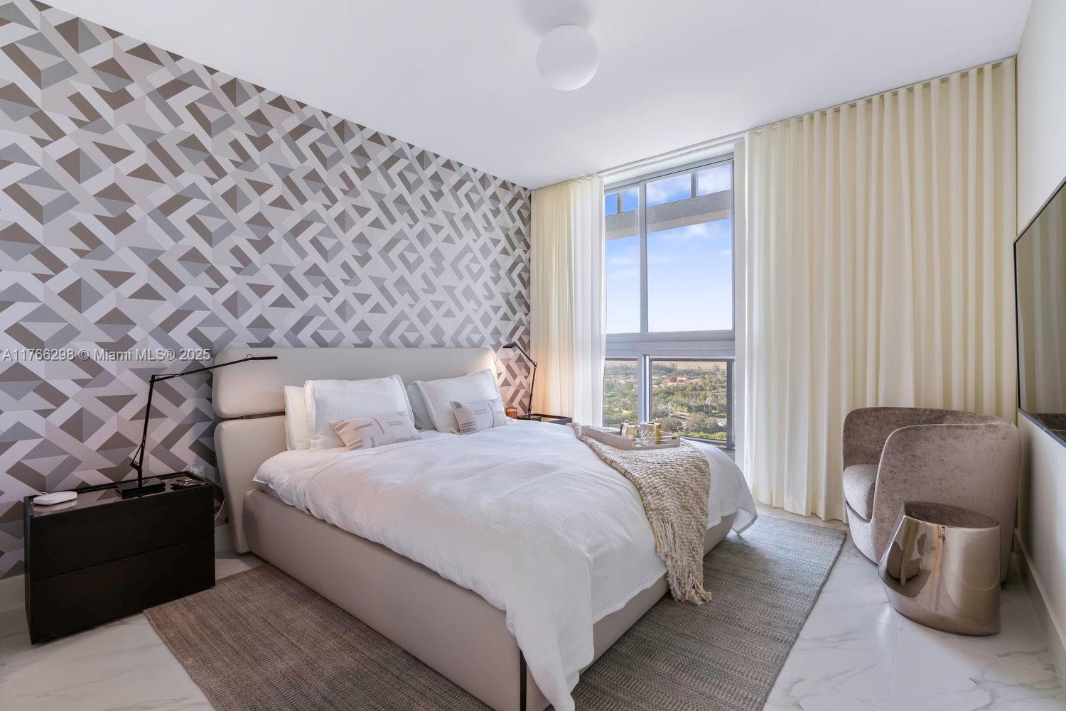 METROPICA NORTH TOWER ONE - Residential