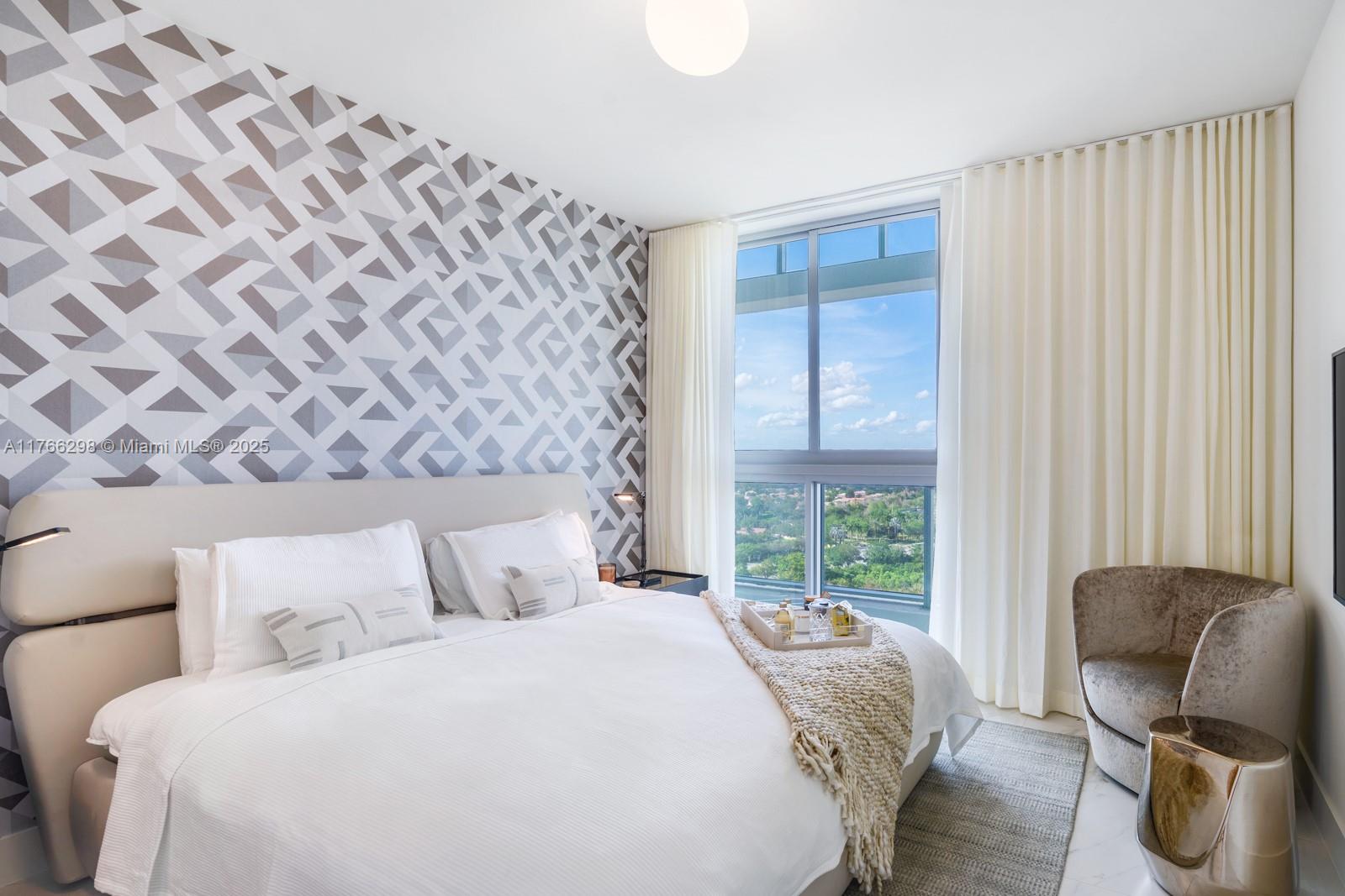 METROPICA NORTH TOWER ONE - Residential