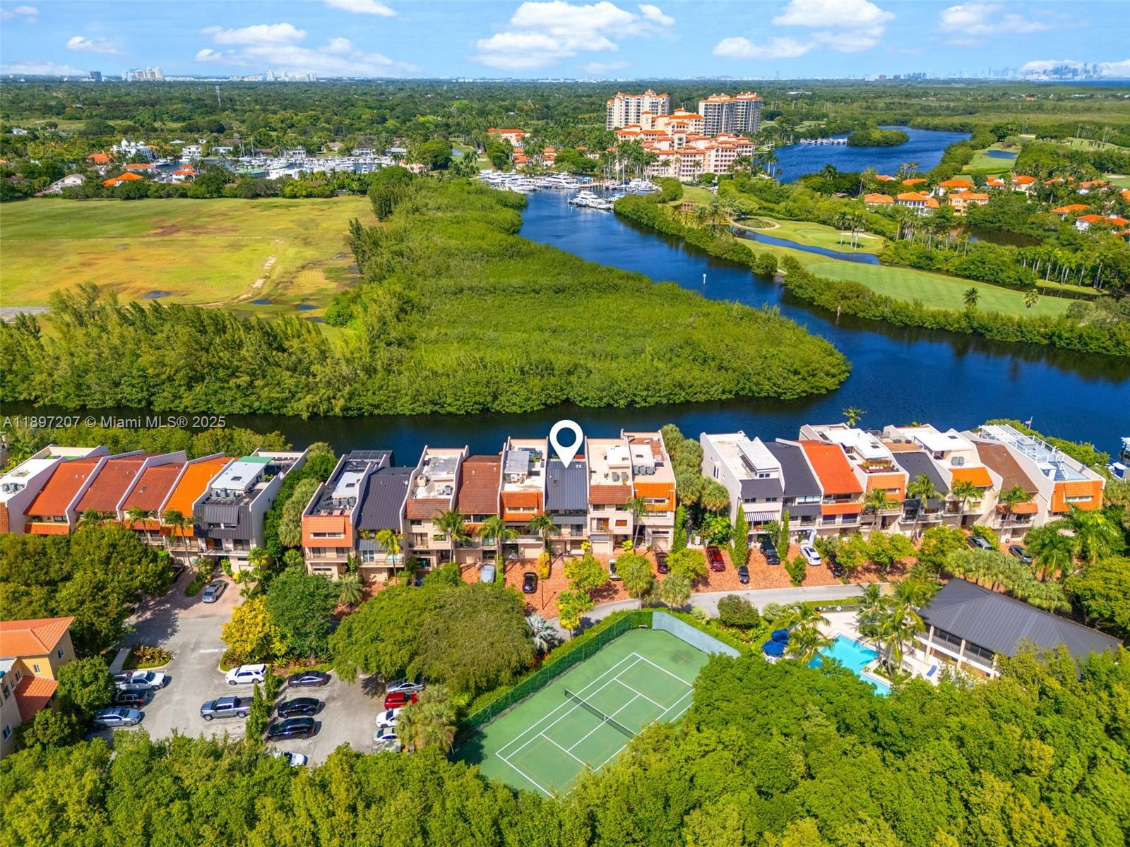 ROYAL HARBOUR YACHT CLUB - Residential Lease