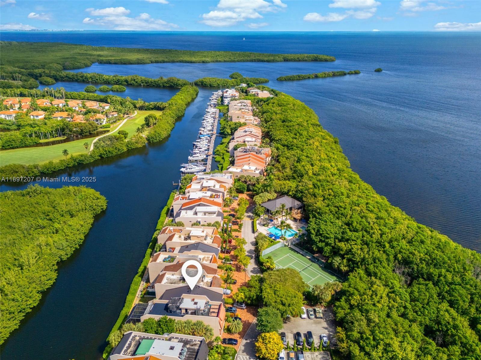 ROYAL HARBOUR YACHT CLUB - Residential Lease