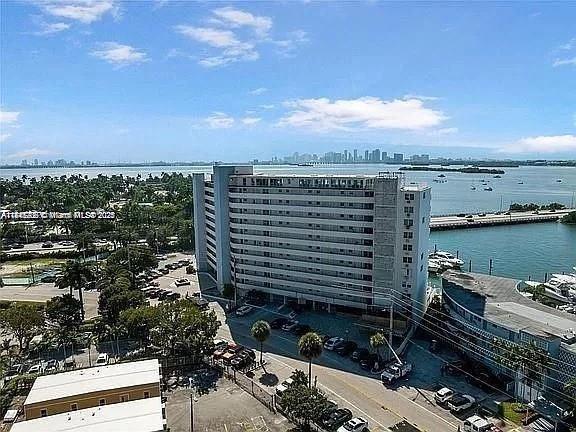 View photos, virtual tours, details... 7904 West Dr 407