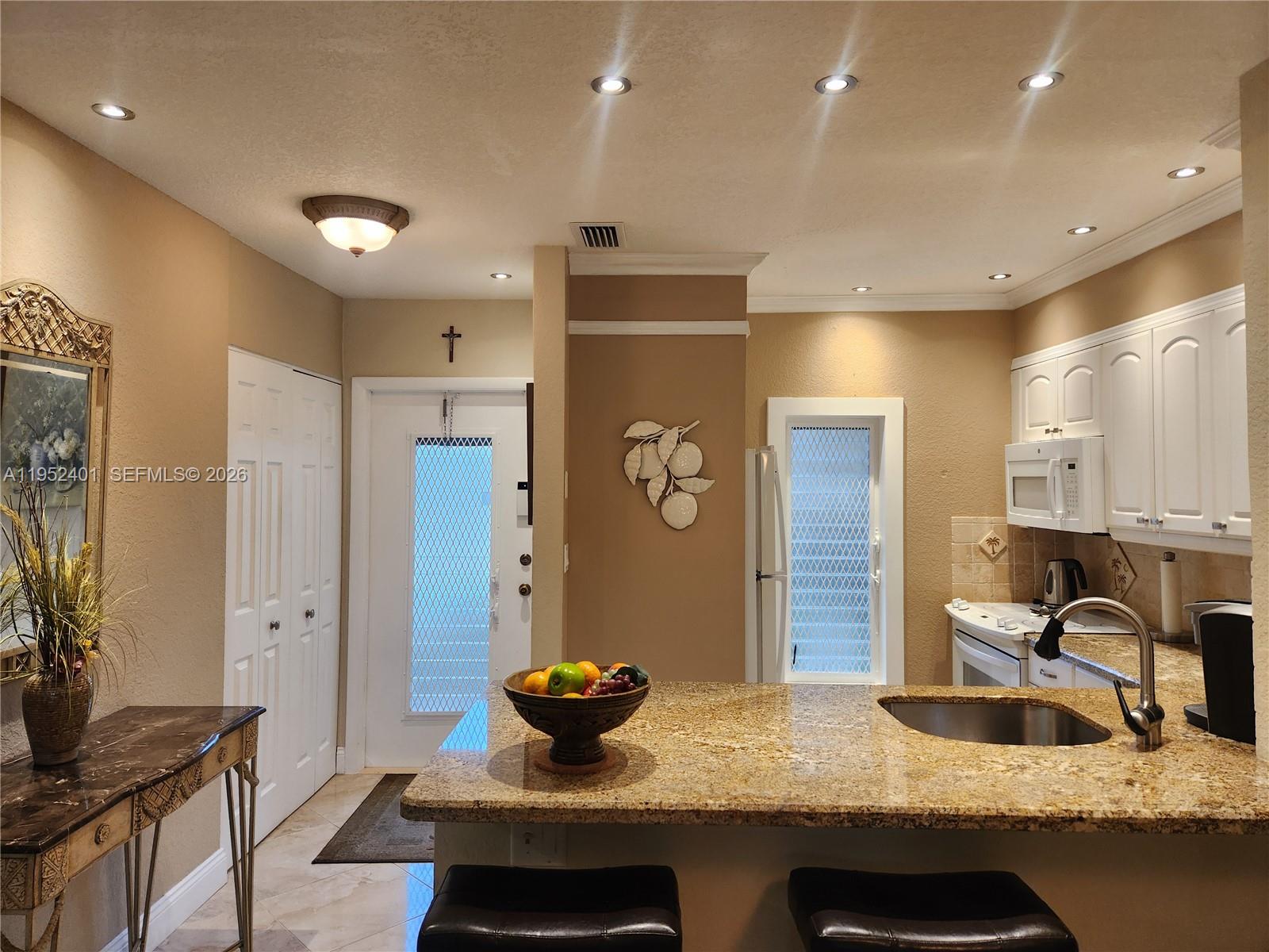 WILLOW GARDENS CONDO - Residential