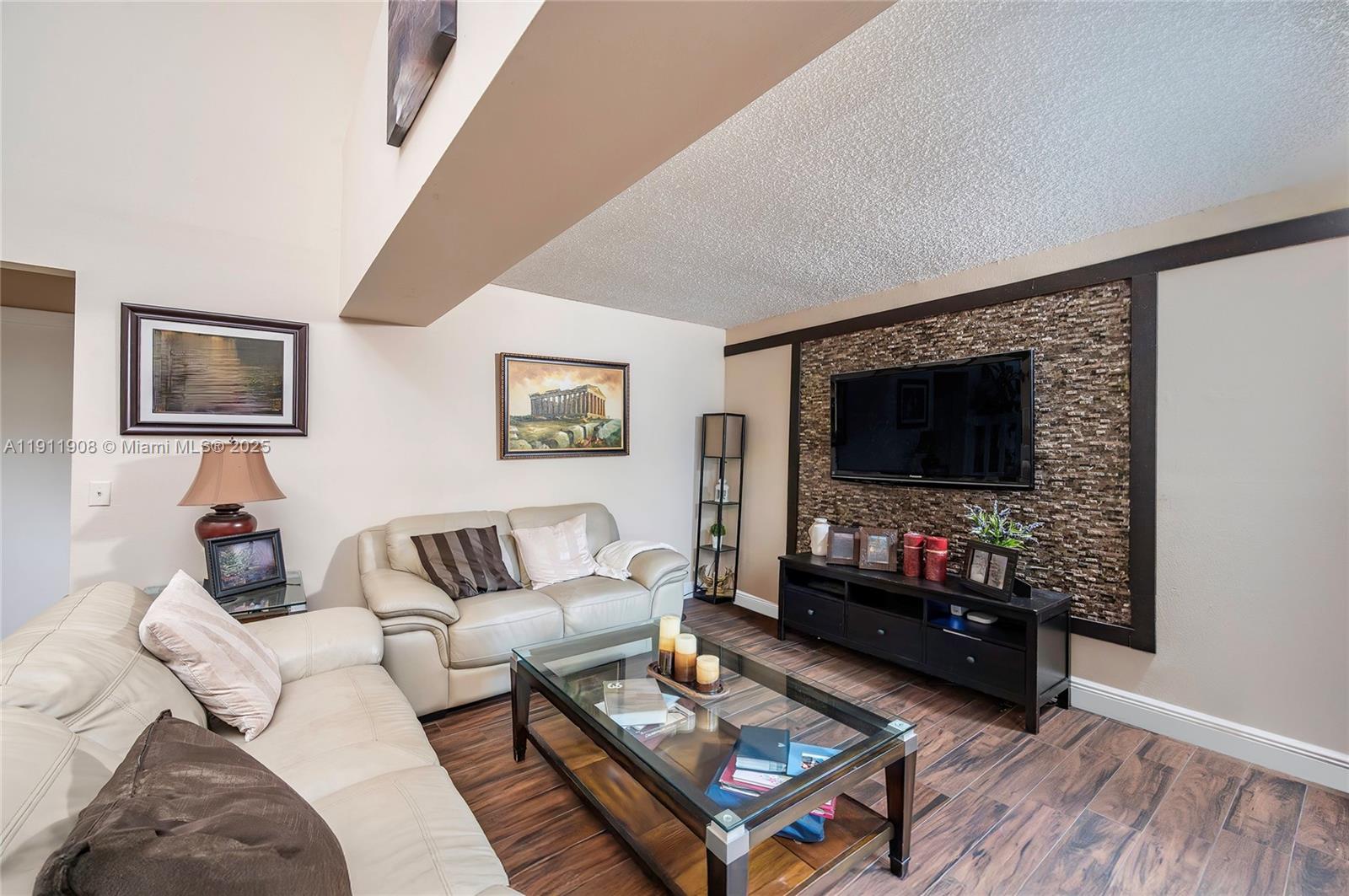 CROSSINGS VILLAGE HOMES C - Residential Lease