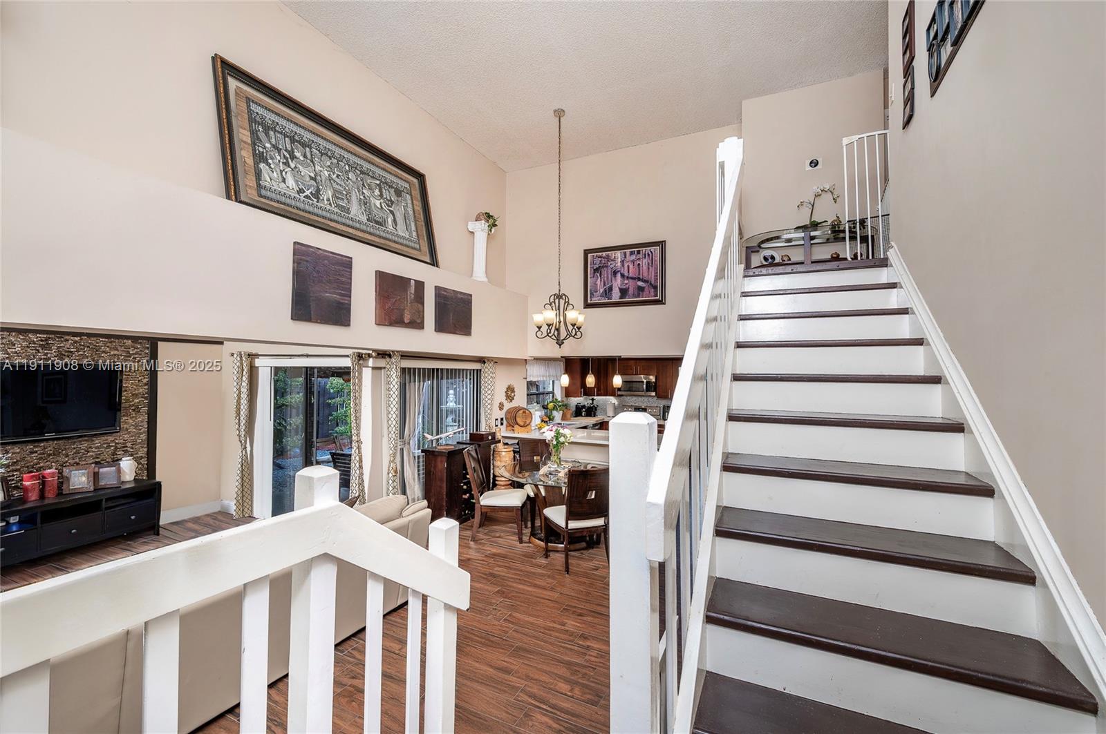 CROSSINGS VILLAGE HOMES C - Residential Lease