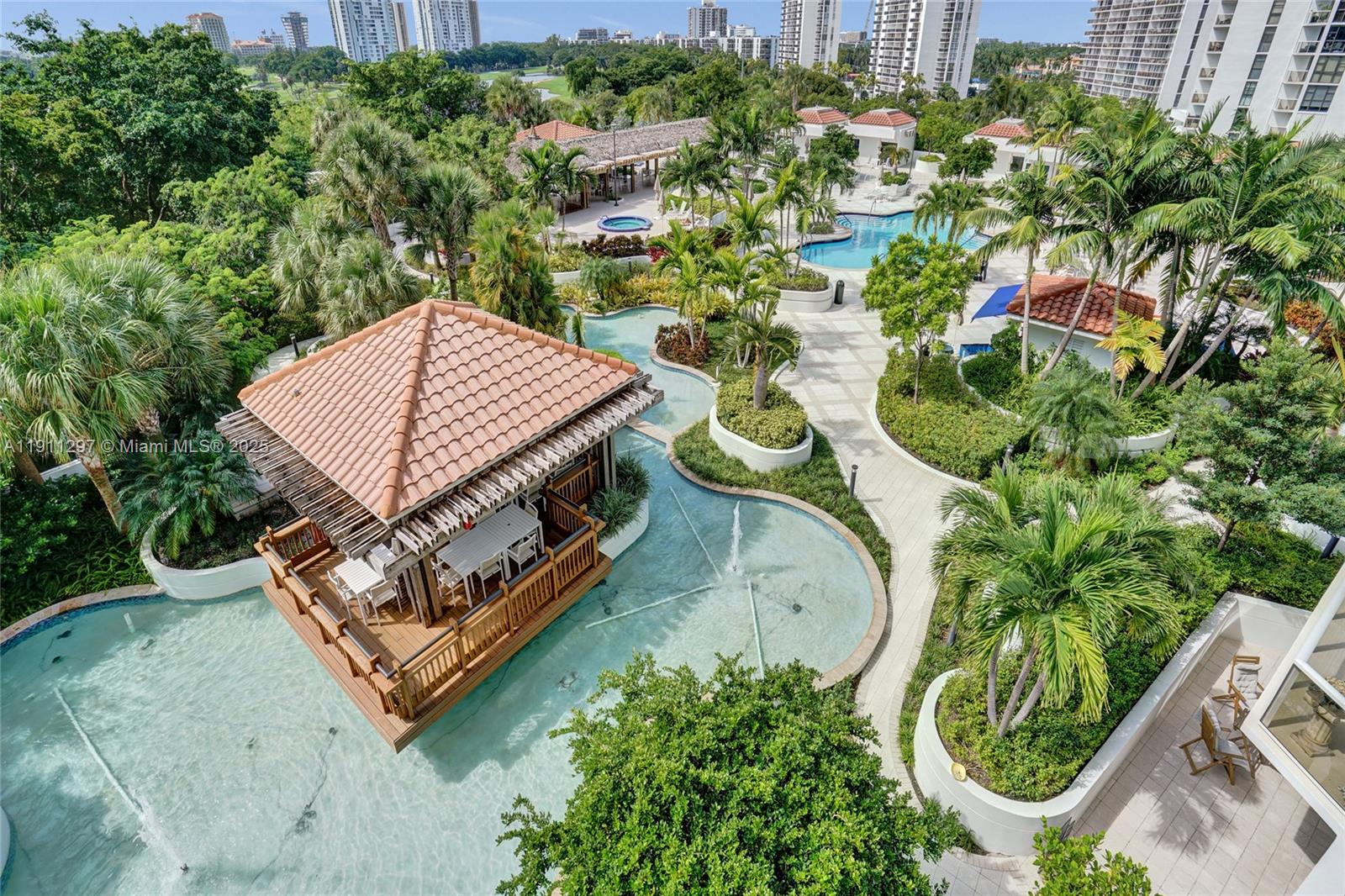 HAMPTONS WEST CONDO - Residential