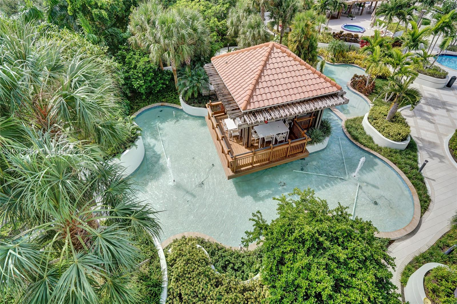 HAMPTONS WEST CONDO - Residential